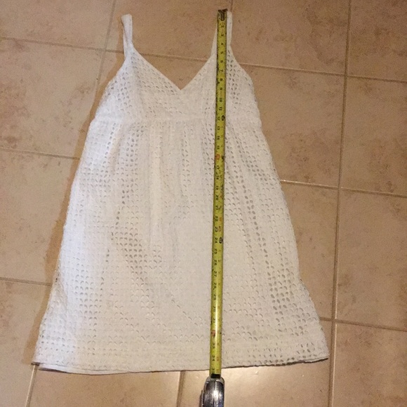 Adorable fully lined white dress - Picture 8 of 8